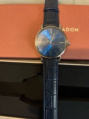 Longvadon Classic Bleu Nuit Watch